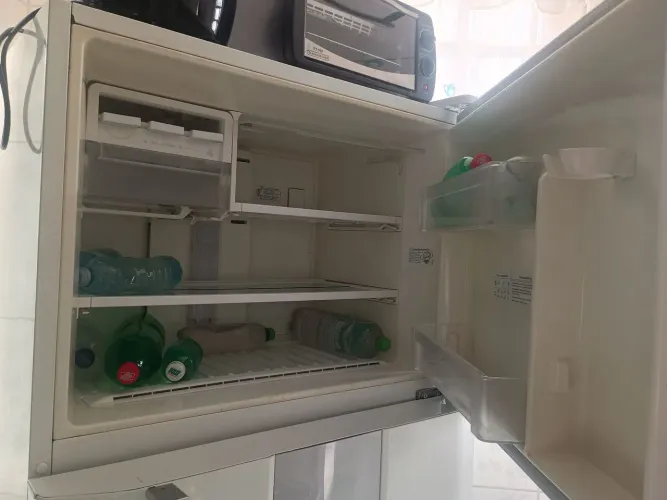 Geladeira EletroLux DF80 Infinity - Vendo aceito negociar / aceito troca/ motor não funcio