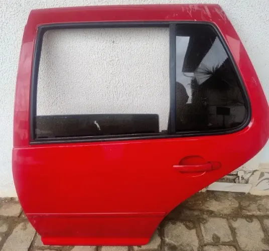 PORTA TRASEIRA ESQUERDA VW GOLF 2001
