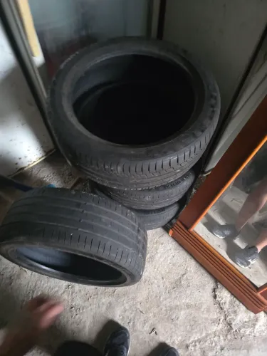 5 Pneus Aplus Aro 18 225/45R18 A610 95W