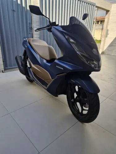 PCX 160 Dlx 2023