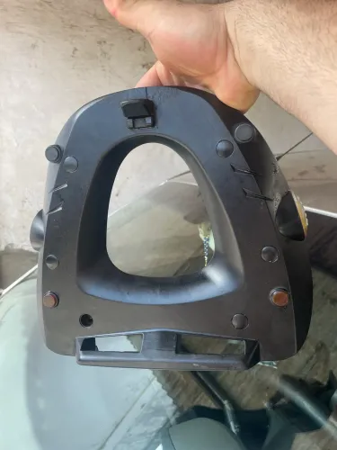 Base de baú GIVI MONOKEY M5
