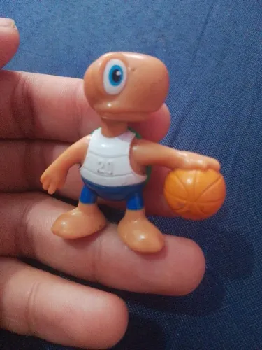 Boneco Tortuguita Basquete