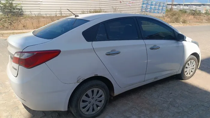 Hyundai HB20S C.plus/c.style 1.6 Flex 16V Mec.4p 2015