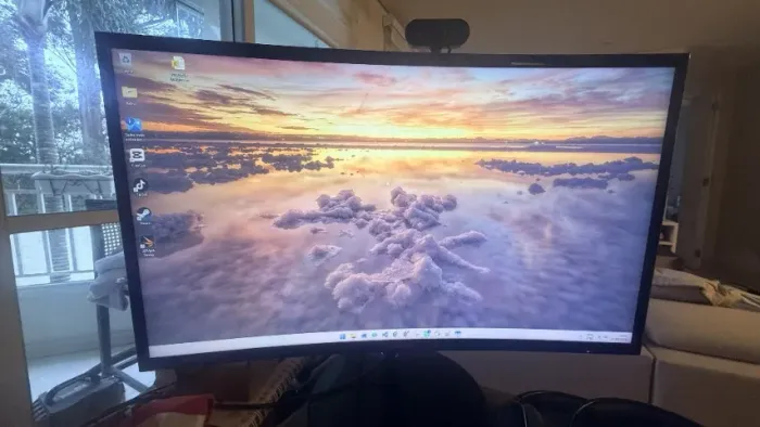 Monitor Curvo Samsung 27" FHD HDMI VGA Freesync CF390