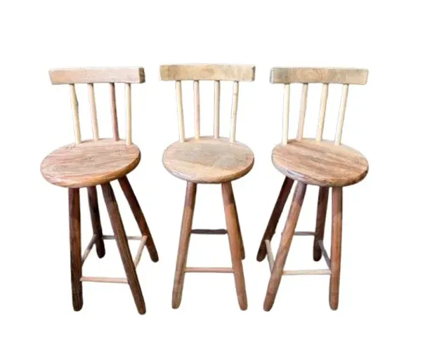 Banquetas com encosto rústicas novas CADA