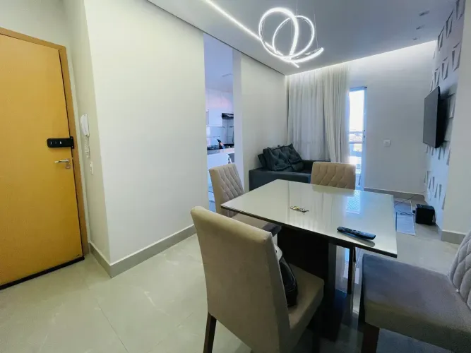 Imóvel para venda possui 56 metros quadrados com 2 quartos em Alto Umuarama - Uberlândia -