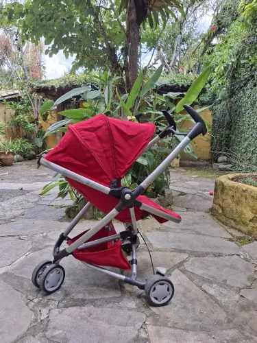 Carrinho de bebe Quinny Zap Xtra2 Vermelho