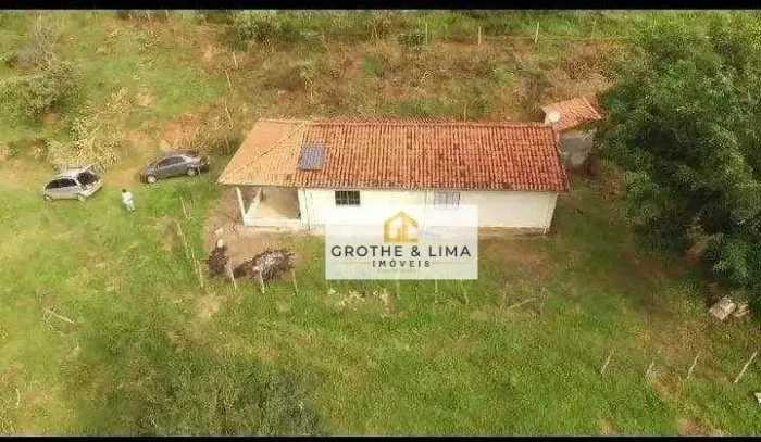 Sítio com 3 dormitórios à venda, 822800 m² por R$ 2.750.000,00 - Zona Rural - Caçapava/SP