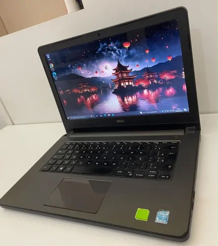 Vendo Notebook Dell Inspiron i5