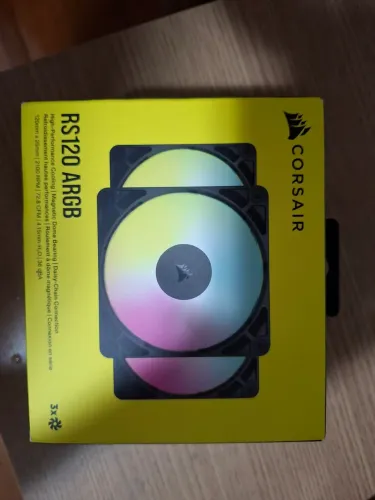 Kit de fans corsair rs120 Argb NOVO