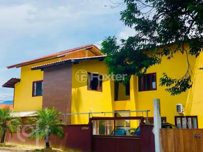 Casa à venda Rodovia Baldicero Filomeno, Ribeirão da Ilha - Florianópolis