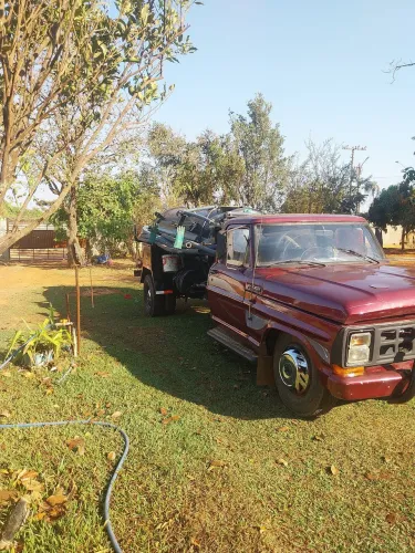 Caminhão limpa fossa e hidrojato f4000