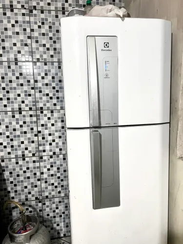 Geladeira eletrolux 