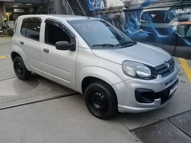 Fiat Uno Attractive 1.0 EVO Fire Flex 8V 5P 2021