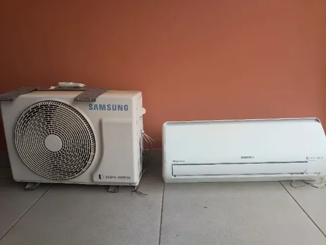 Ar-condicionado Samsung Digital Inverter 9.000 BTUs Branco (220V)