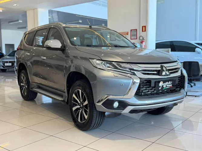 Mitsubishi Pajero Sport HPE 2.5 4X4 Diesel Aut. 2020