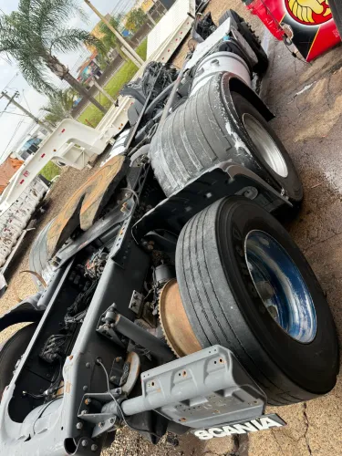 Traçado Scania bug leve 6x4 pneumático