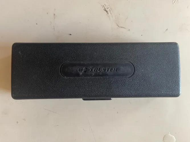 Caixinha de painel frontal original um automotivo Buster 