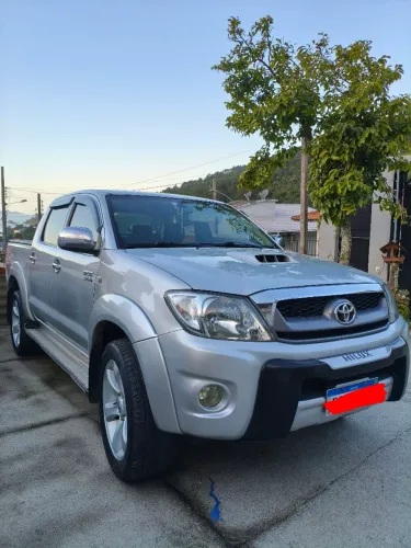 Toyota Hilux CD SRV D4-d 4X4 3.0 TDI Diesel AUT 2009