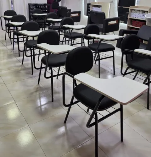 Cadeira de Aula Nova
