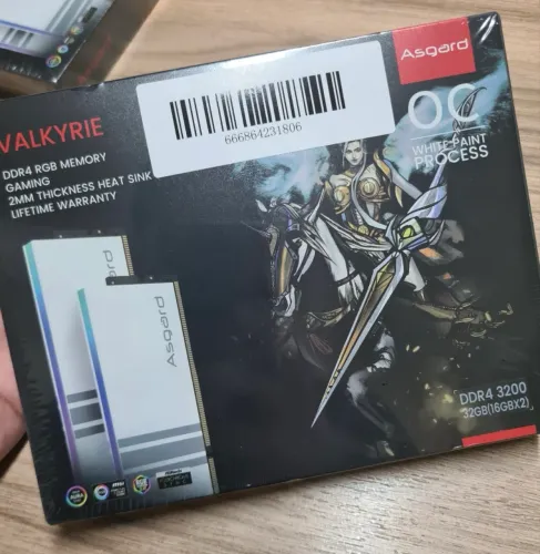 Memória ram valkyrie ddr4 2x8
