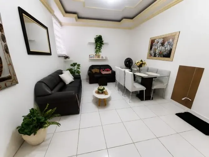 Apto 90m² 2 qts na Av. Constantino Nery 300.000