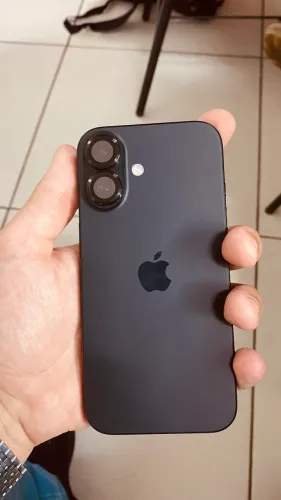 iPhone 16