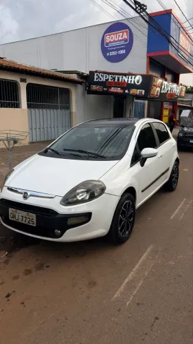 Fiat Punto Attractive 1.4 Fire Flex 8V 5P 2014