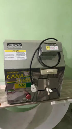 Engenhoca moer cana de açúcar semi nova