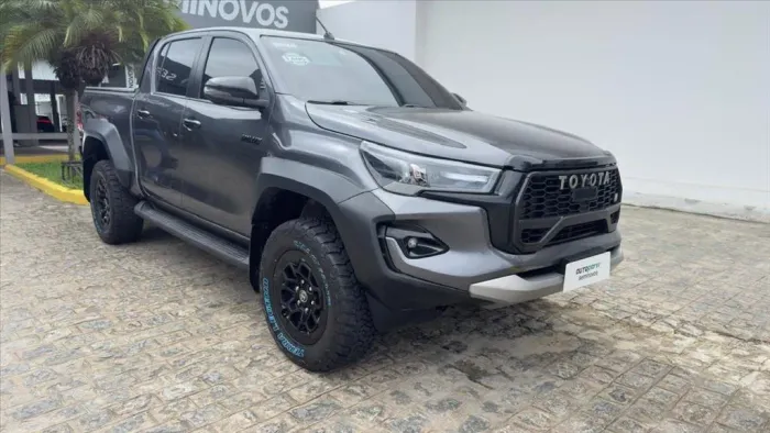 Toyota Hilux CD Gr-s 4X4 2.8 TDI Dies. Aut. 2024