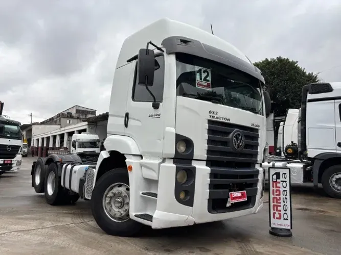 VW 25.390 CONSTELLATION 6x2 2012