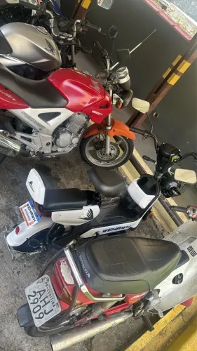 Vendo bicicleta elétrica. Usada apenas uma vez. NÃO ACEITO TROCA