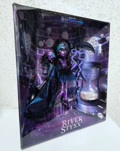 River Styxx G1 Monster High Skullector lacrada
