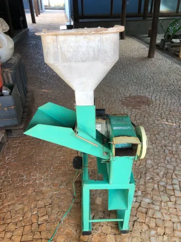Ensiladeira,forrageira,máquina pra fazer ração 