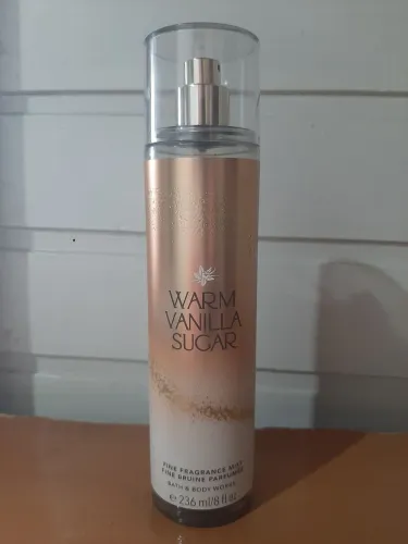 Body splash bath and body works warm vanilla
