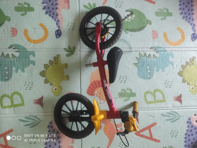 Bicicleta infantil sem pedal