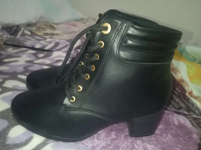 Vende se essa bota 