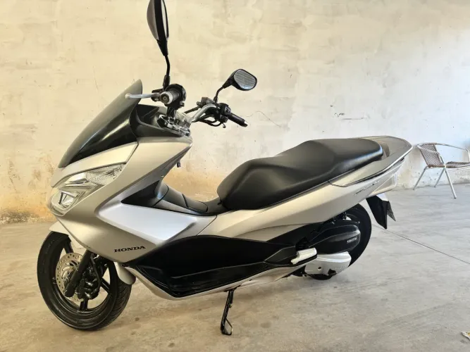 PCX 150 cilindradas! Ano 2018 ! Extra