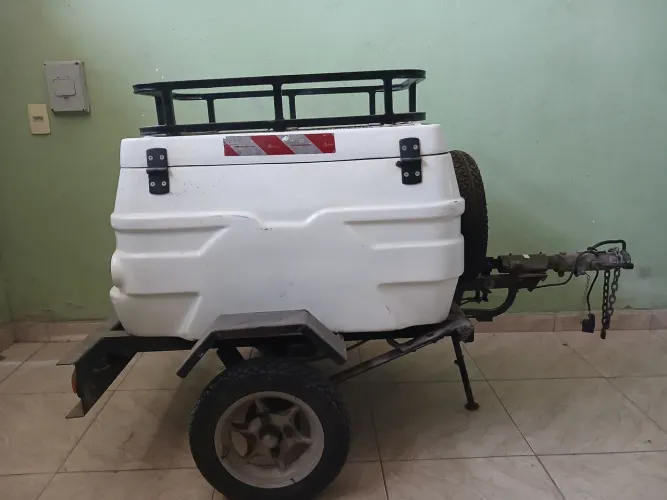 Carretinha Reboque Baú para moto e carro