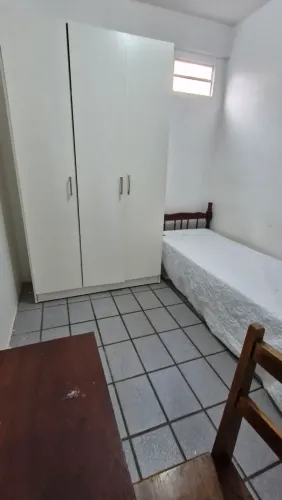 Quarto no centro de Florianópolis