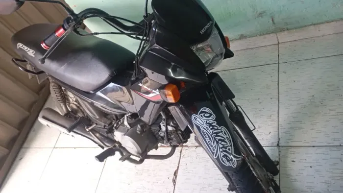 Moto pra alugar