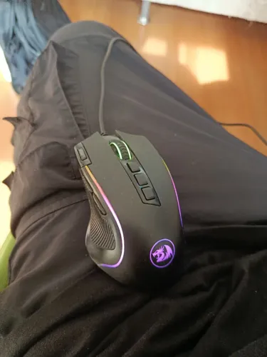Mouse REDRAGON PREDATOR quase nunca usado