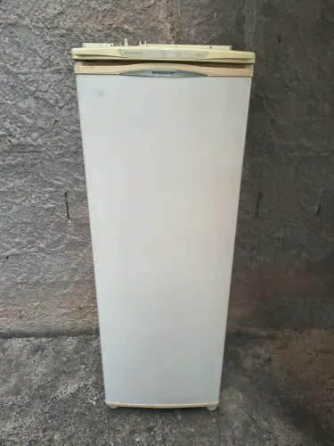 Geladeira Brastemp " Não Funciona Normalmente"
