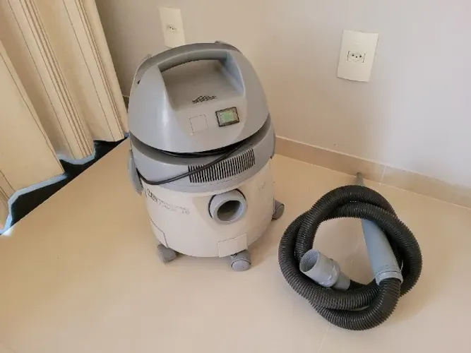 Aspirador pó Wap Hydro Vac A10 desocupar lugar