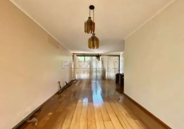 Casa mista, bairro Alto da Boa Vista, Zona Sul, em Ribeirão Preto/SP;