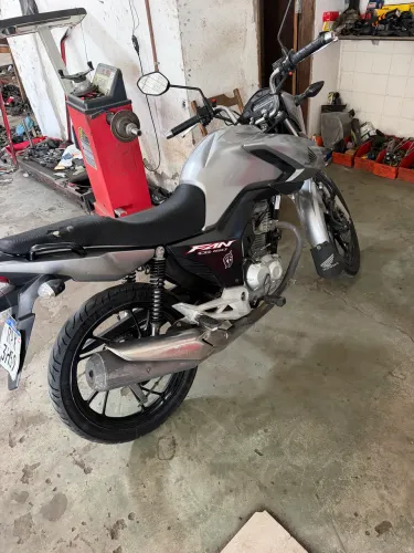 Honda Fan 160 ano 2023