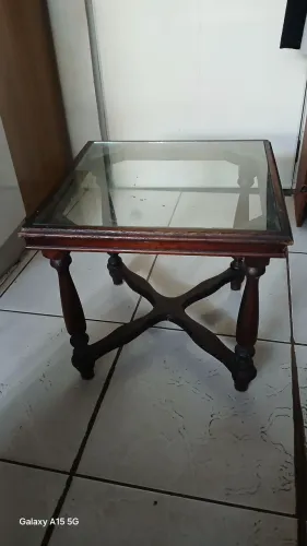 Antiga mesinha de canto 