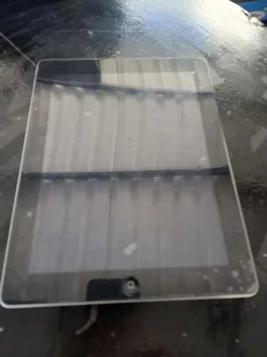 Vendo iPad A-1458, 4ª geração, a bateria estufou para peças ou concerto, só o aparelho.