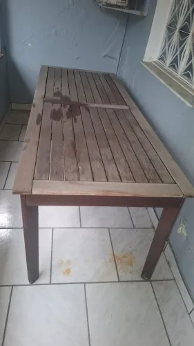 Mesa grande de madeira