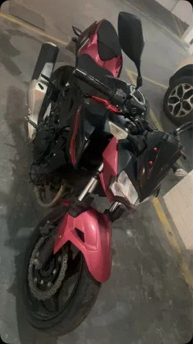 Vendo moto Kawasaki z 400 novíssima